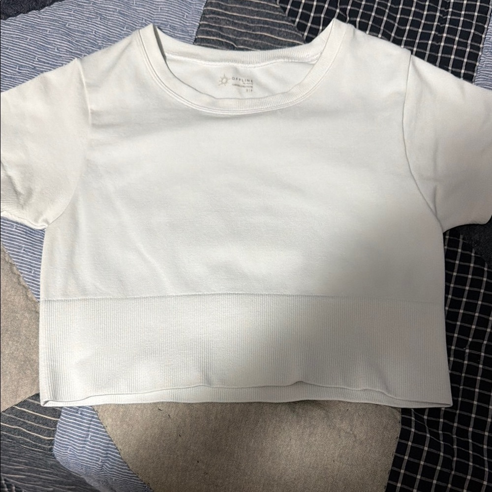 Cropped White Rib-Hem Tee - Womens